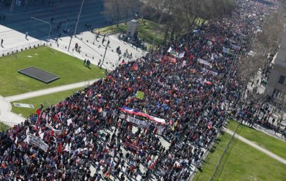 Manifestações gigantescas no Chile exigem fim da Prev. Privada