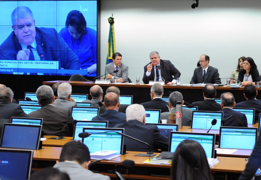 Comissão conclui análise da reforma da Previdência