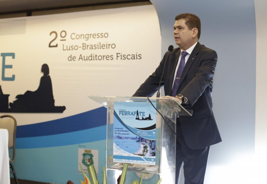 Conjuntura econômica nacional em segundo dia de Congresso