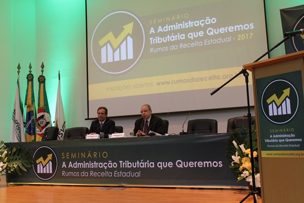 Seminário debate Administração Tributária em Porto Alegre