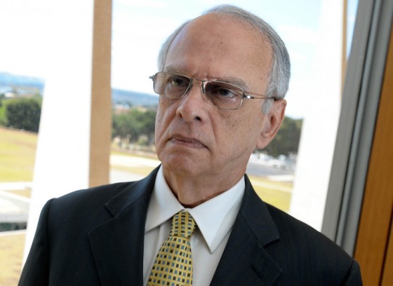 União estuda reforma tributária simplificada