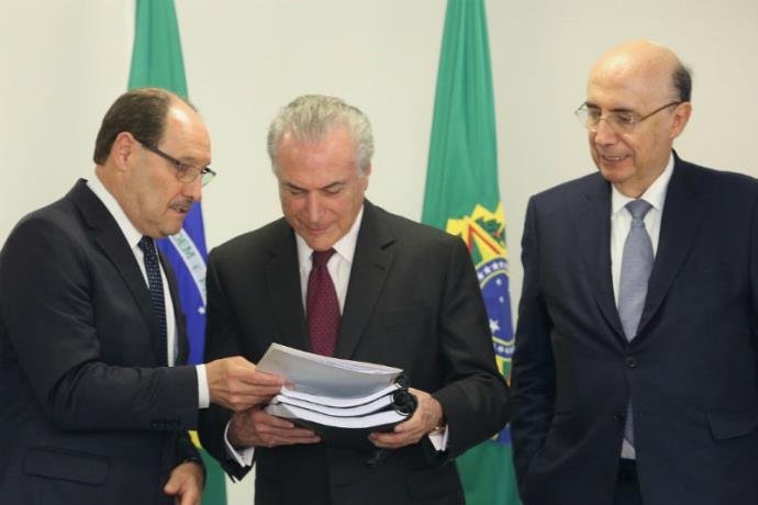 Rio Grande do Sul aguarda aval do governo federal para vender ações do Banrisul
