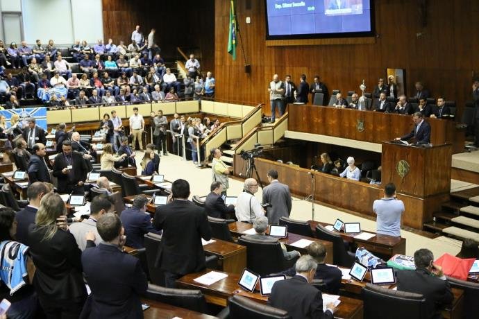 AL deve votar propostas mais polêmicas a partir da semana que antecede Natal AL deve votar propostas mais polêmicas a partir da semana que antecede Natal