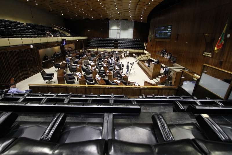 Oposição espera contar com dissidentes em RRF Oposição espera contar com dissidentes em RRF