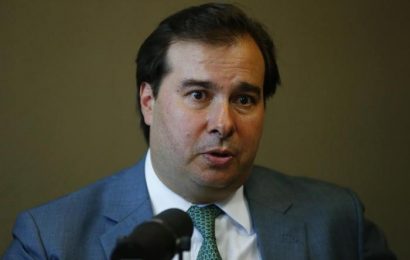 Rodrigo Maia descarta colocar reforma da Previdência em votação sem consultar STF