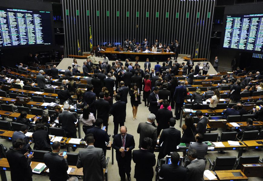 Câmara vota nesta segunda decreto da intervenção federal no Rio