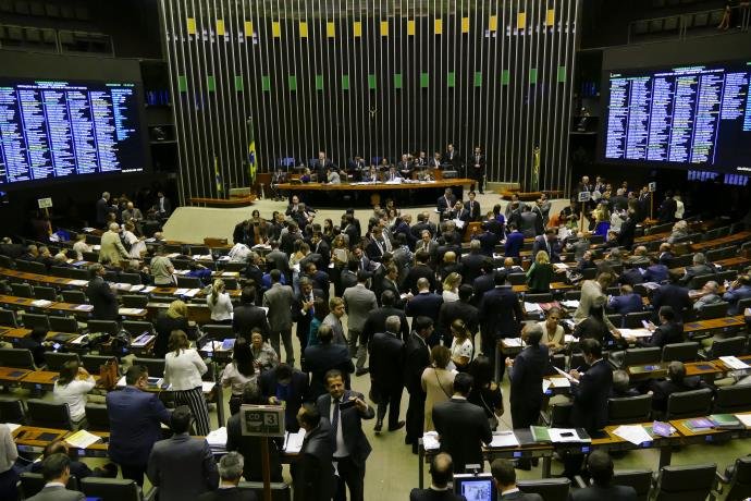 Congresso derruba veto e mantém refinanciamento de dívidas de microempresas