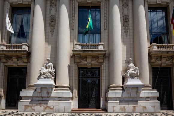 Entenda o desempenho das finanças do RS