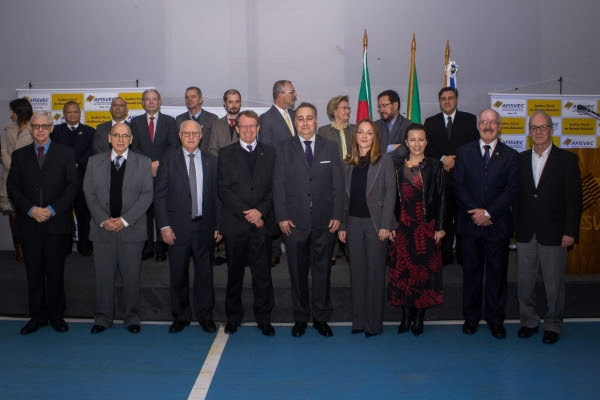 Nova diretoria da Afisvec é empossada