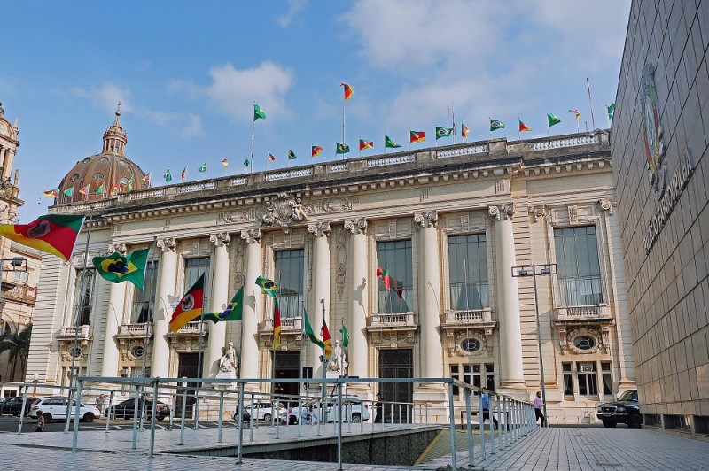 Estado propõe plano para repor R$ 10 bilhões após interromper saques de depósitos judiciais