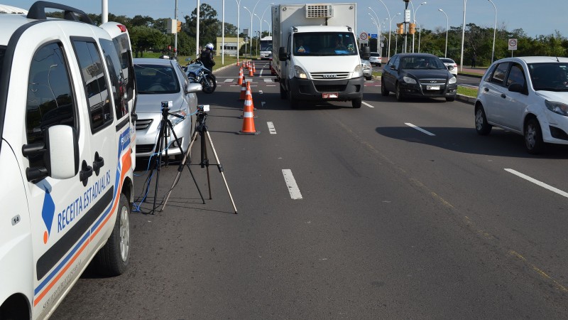 Mais de 128 mil veículos seguem circulando com o IPVA 2018 atrasado no Estado