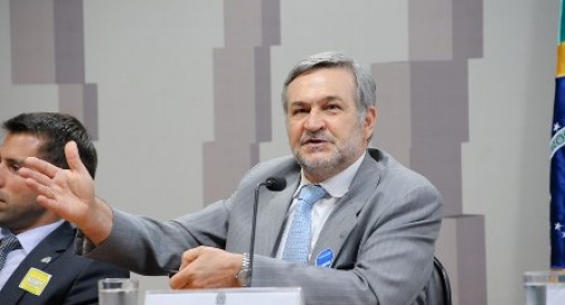 Qual é o plano, Excelências?