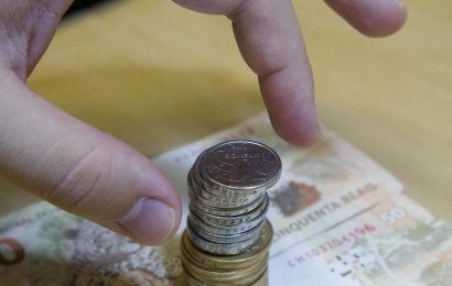 Reforma tributária começa neste ano com fusão de impostos, diz Guedes