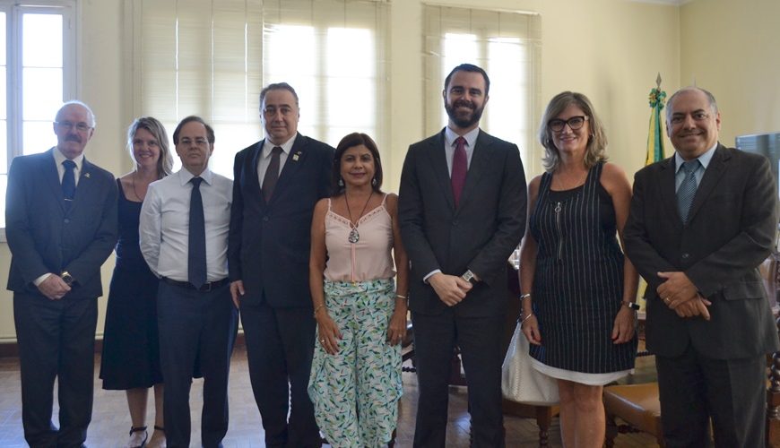 Prêmio Gestor Público é apresentado ao secretário da Fazenda do RS