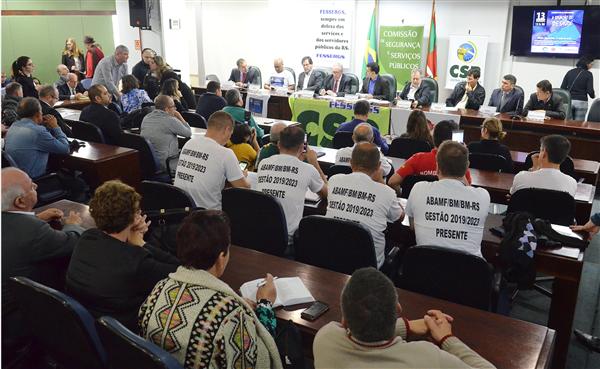 Deputados e servidores irão à Casa Civil pedir nomeação da diretoria do IPE-Saúde