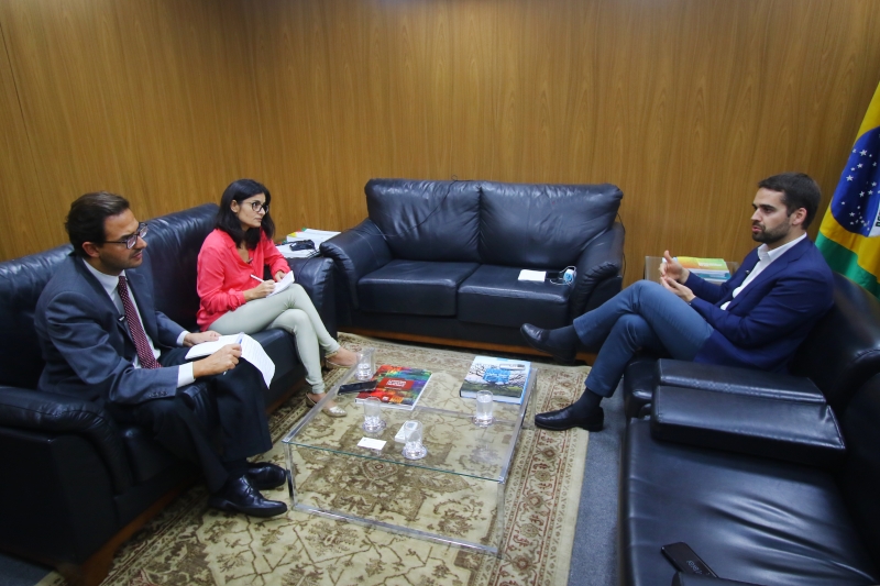 Eduardo Leite espera captar R$ 3 bilhões para pagar os salários em dia