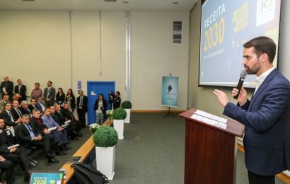 “Foco não é arrecadar mais, é arrecadar melhor“, diz Leite no lançamento do Receita 2030