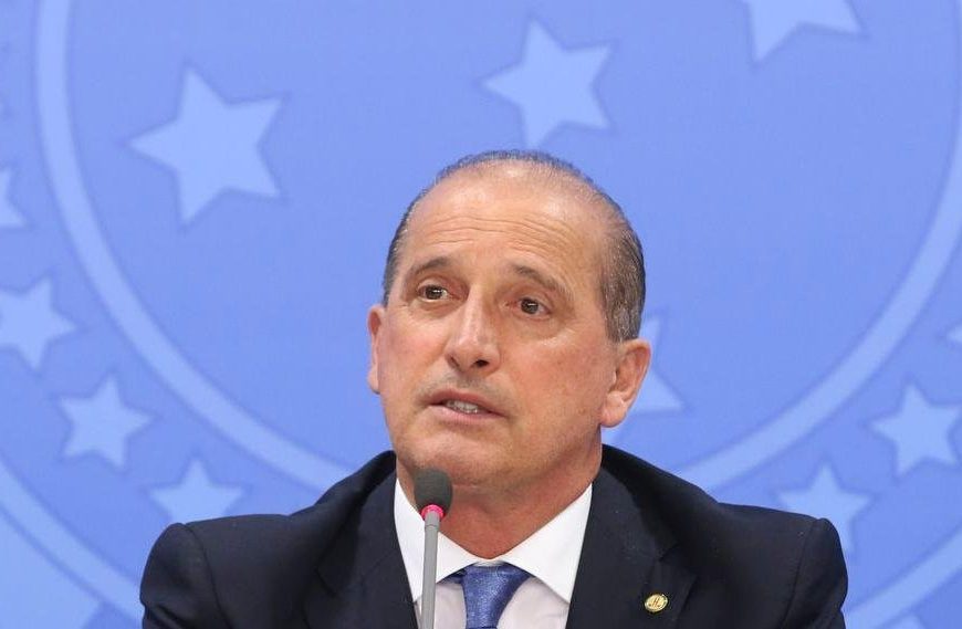 Reforma da Previdência deve ser promulgada até dia 16, diz Lorenzoni Reforma da Previdência deve ser promulgada até dia 16, diz Lorenzoni