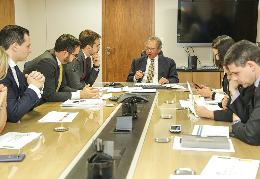 Governador discute com ministro Paulo Guedes a adesão do RS ao RRF