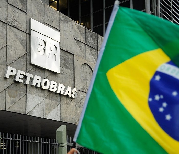 Em meio a guerra do ICMS, estados cobram pelo menos R$ 13,8 bi da Petrobras