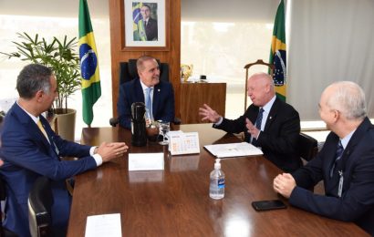 Febrafite debate emendas à PEC 32 e valorização do Fisco com ministro Onyx Lorenzoni