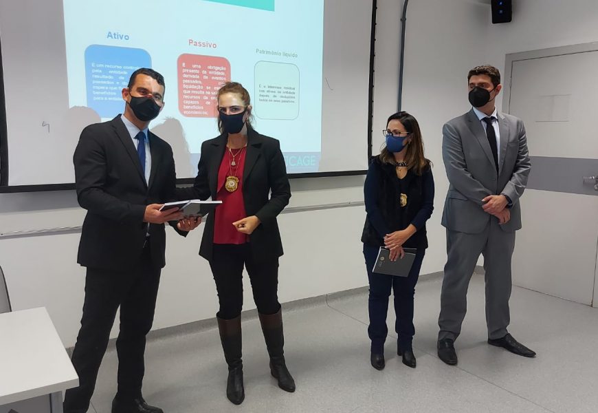 Auditor da Cage ministra curso sobre investigação de crimes licitatórios e fraudes contábeis para agentes da Polícia Civil