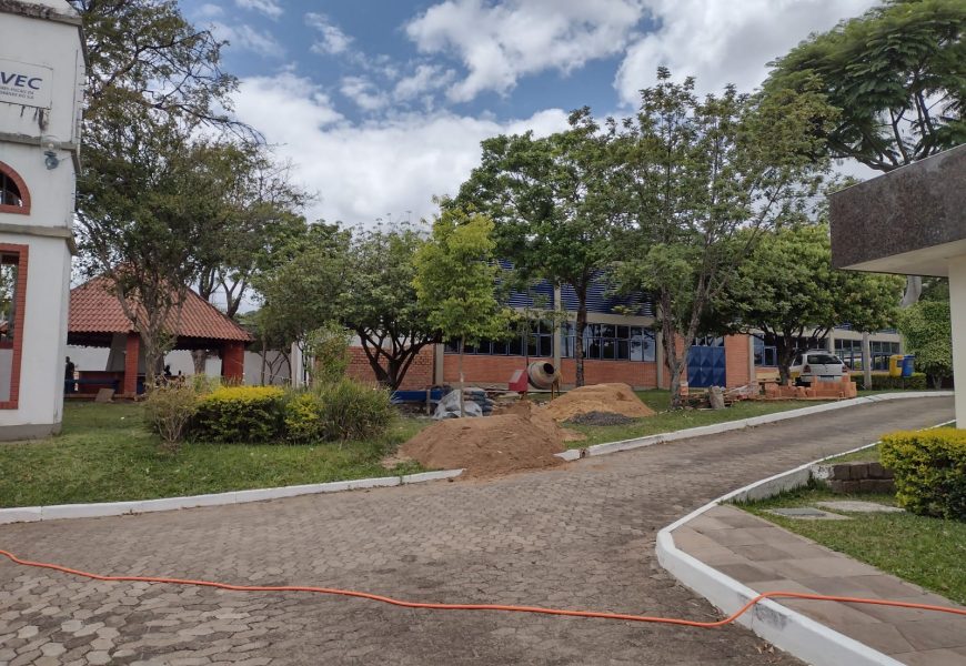 Reformas em andamento na sede social da Afisvec