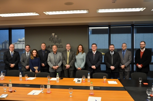 FACE-RS recebe o pré-candidato Vieira da Cunha FACE-RS recebe o pré-candidato Vieira da Cunha