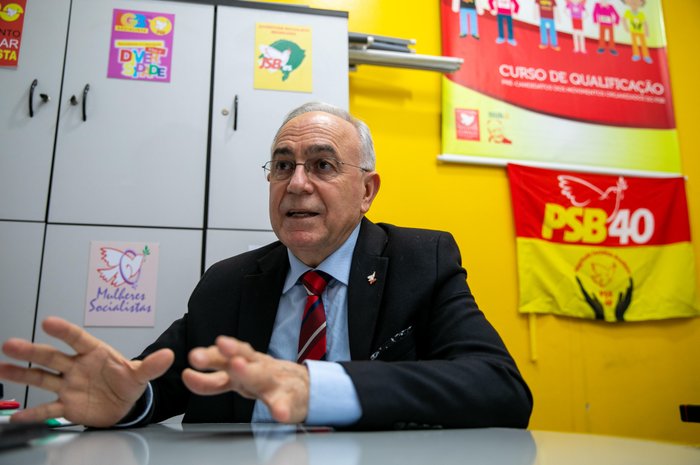 Série de entrevistas Zero Hora: candidato ao governo do Estado pelo PSB, Vicente Bogo Série de entrevistas Zero Hora: candidato ao governo do Estado pelo PSB, Vicente Bogo