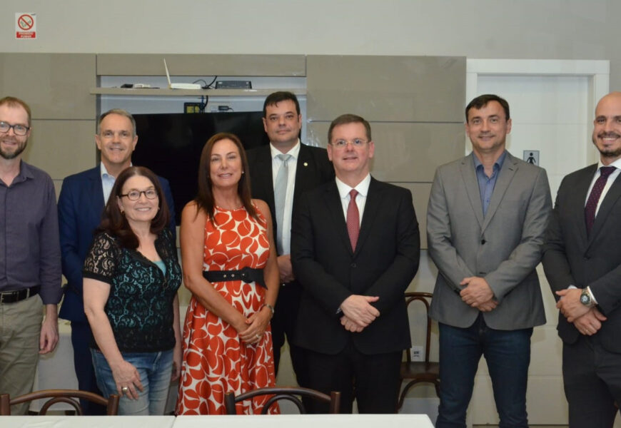 Dirigentes da FACE-RS se reúnem na sede da AFISVEC para encontro de final de ano