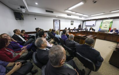 Gastos com pessoal e dívida são debatidos na Comissão de Finanças da Assembleia Legislativa