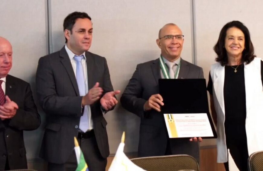 Entrega da Comenda da Ordem do Mérito marca abertura da Assembleia Geral da FEBRAFITE Entrega da Comenda da Ordem do Mérito marca abertura da Assembleia Geral da FEBRAFITE