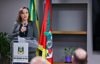 Juliana Debaquer toma posse como subsecretária do Tesouro do Estado