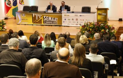 Presidente da AFISVEC participa do X Seminário AIAMU de Administração Tributária Municipal