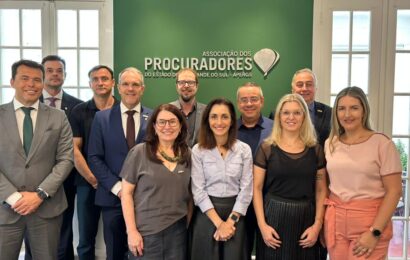 FACE-RS conclui calendário anual de reuniões com encontro realizado na APERGS