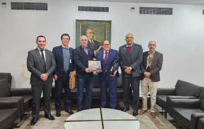 Membros da diretoria eleita da AFISVEC são recebidos pelo presidente da Assembleia Legislativa