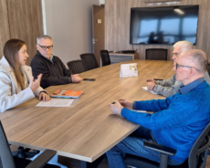 AFISVEC apresenta Prêmio Estadual de Educação Fiscal em visita institucional ao Sinepe/RS